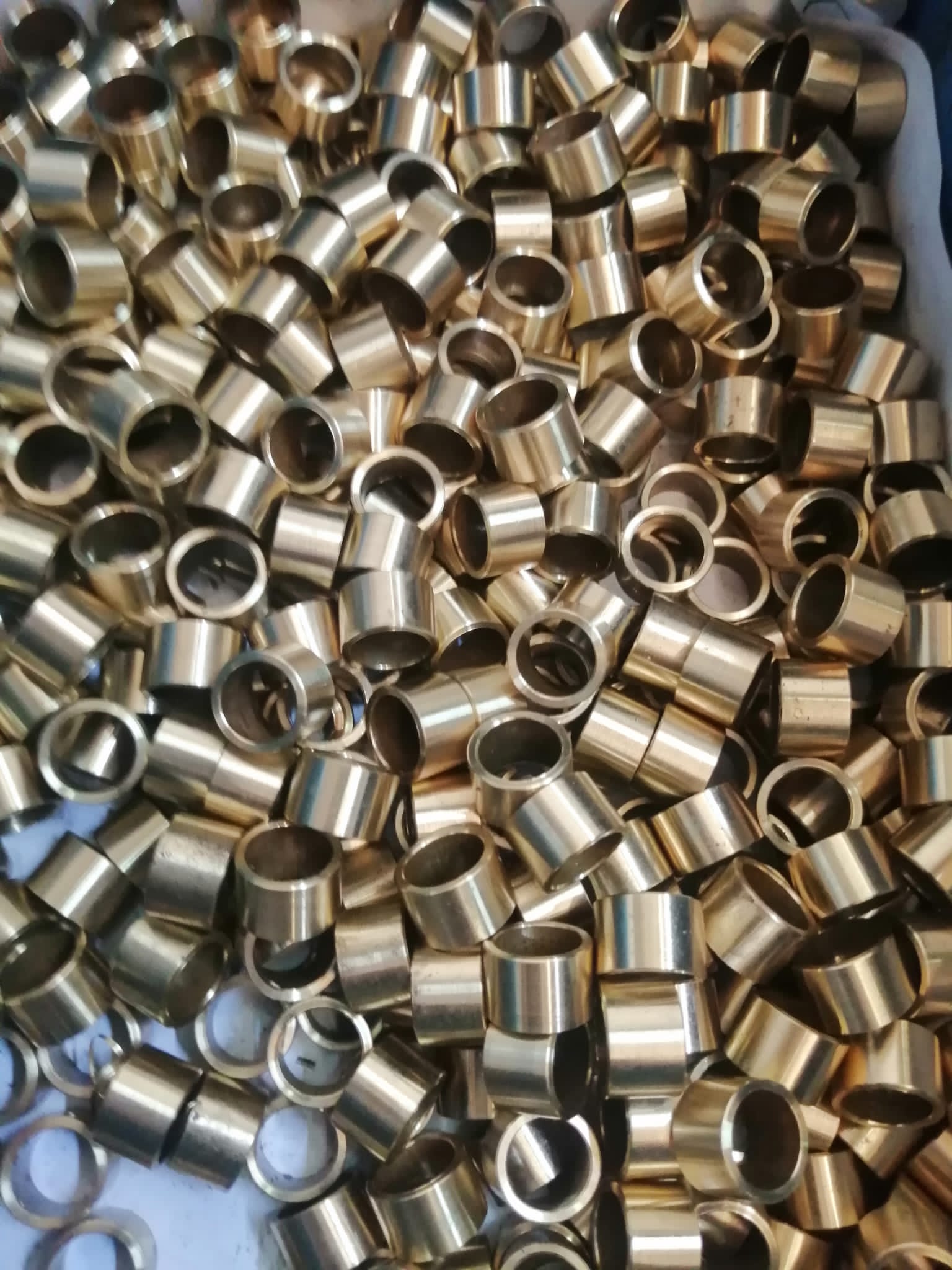 Savunma ve otomotiv sanayisi için Berceste Maden tarafından özel üretilmiş, hassas toleranslı alüminyum CNC yedek parça