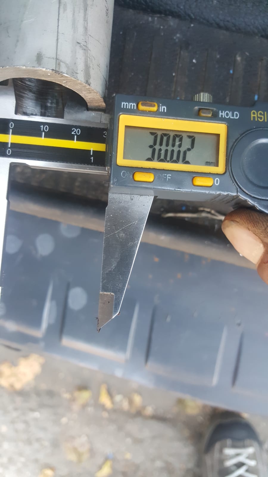 Savunma ve otomotiv sanayisi için Berceste Maden tarafından özel üretilmiş, hassas toleranslı alüminyum CNC yedek parça