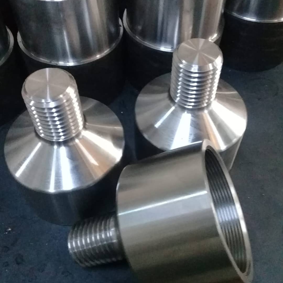 Savunma ve otomotiv sanayisi için Berceste Maden tarafından özel üretilmiş, hassas toleranslı alüminyum CNC yedek parça