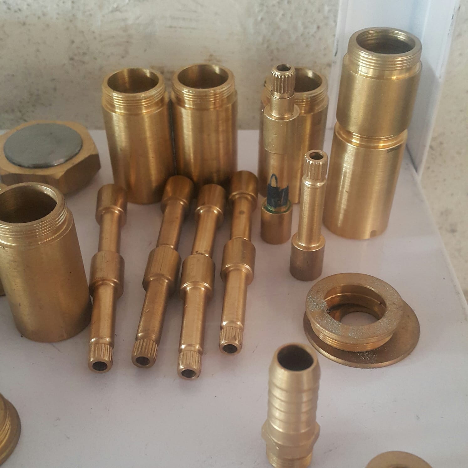 Savunma ve otomotiv sanayisi için Berceste Maden tarafından özel üretilmiş, hassas toleranslı alüminyum CNC yedek parça